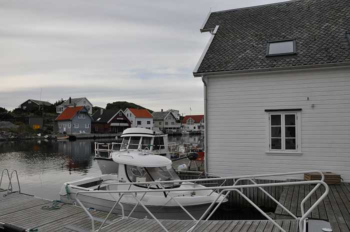 Auch das Zusatzboot wird direkt vor dem Haus liegen